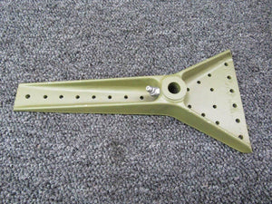 000-110022-1 Beechcraft A36 Main Gear Attach Plate w Zerk Fitting (Zinc)