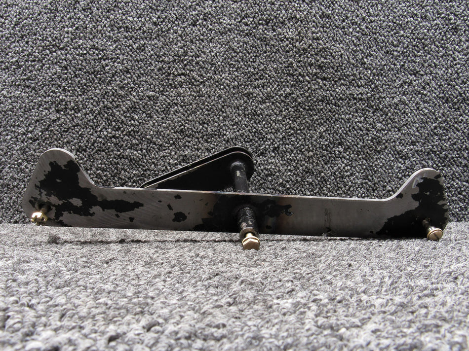 35730-003 Piper PA28RT-201T Aileron Bellcrank RH