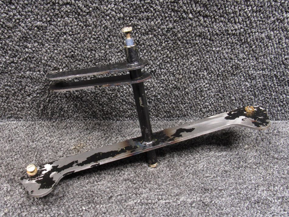 35730-003 Piper PA28RT-201T Aileron Bellcrank RH