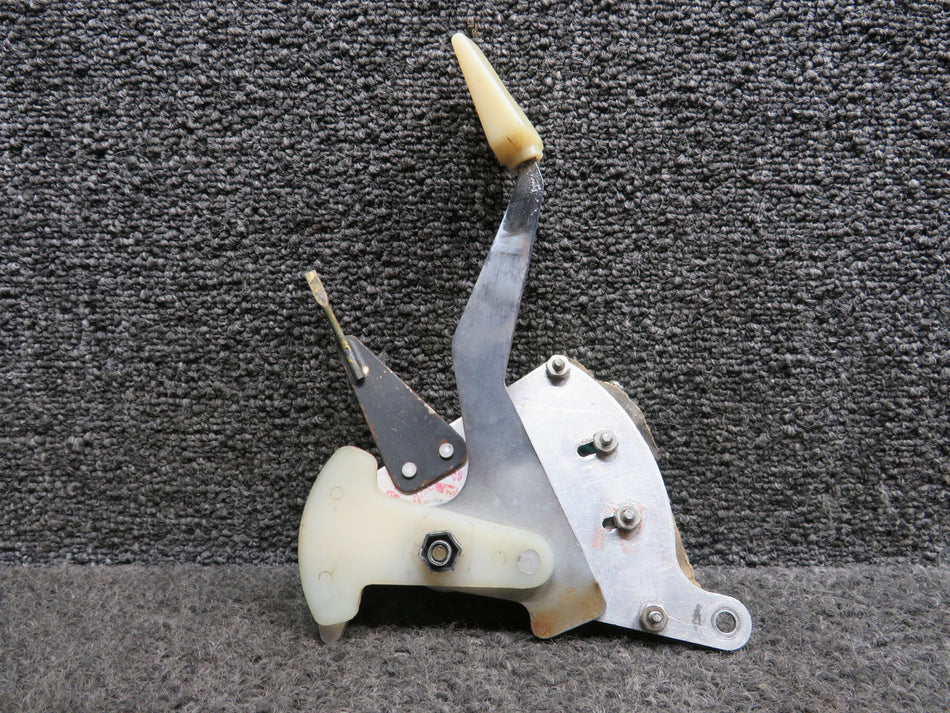 1562033-1, 1512280-11 Cessna 210H Flap Arm Assembly with Lever
