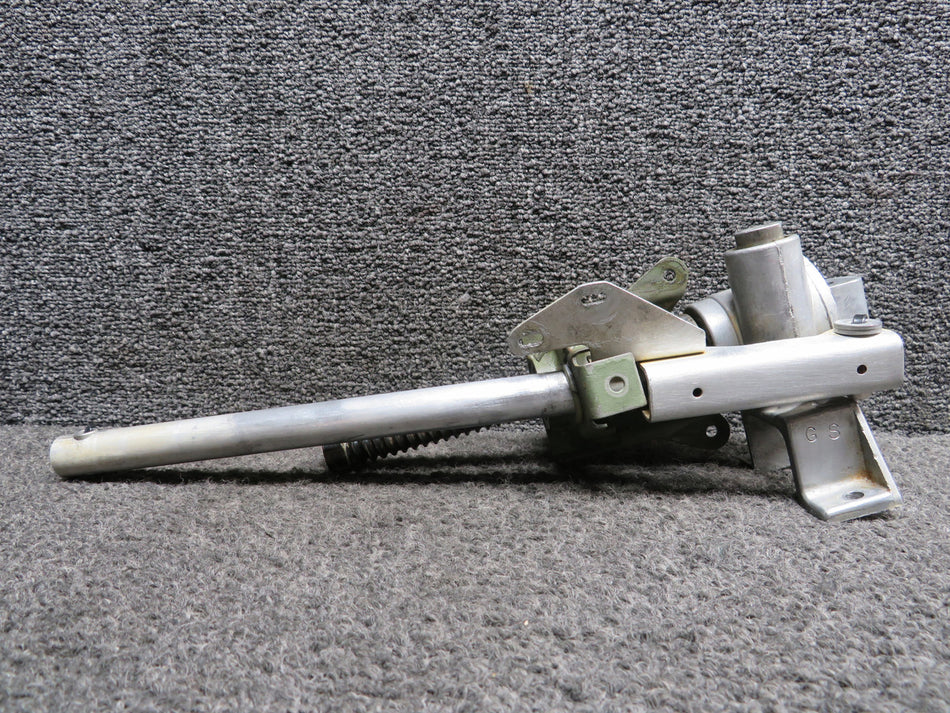 C301001-0204 (Use: C301002-0203) Cessna 210H Flap Actuator Assembly