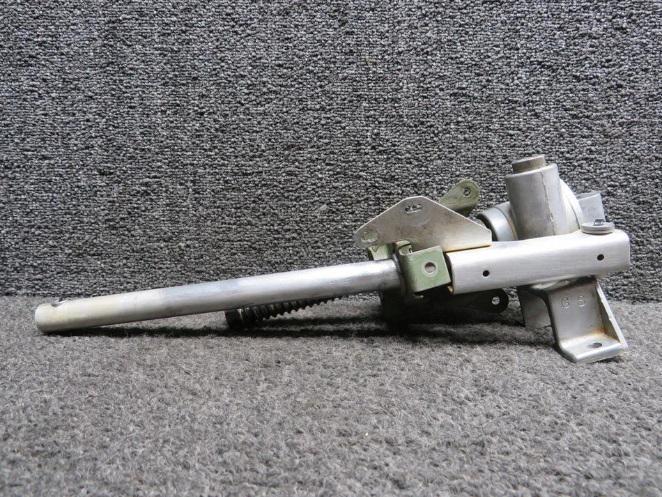C301001-0204 (Use: C301002-0203) Cessna 210H Flap Actuator Assembly