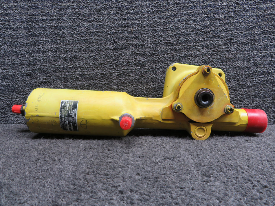 1280511-6 (Use: 1298100-2) Cessna 210H Ozone Landing Gear Actuator RH