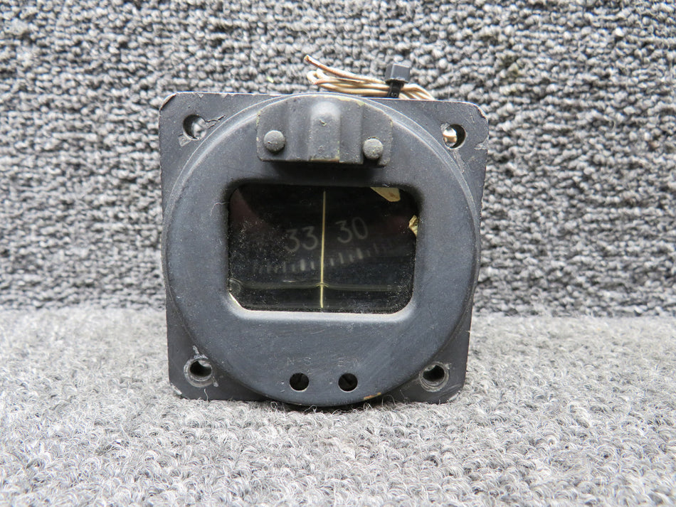 0713068-1 (Use: C660501-0201) Cessna 172G Compass Assembly (Lighted)