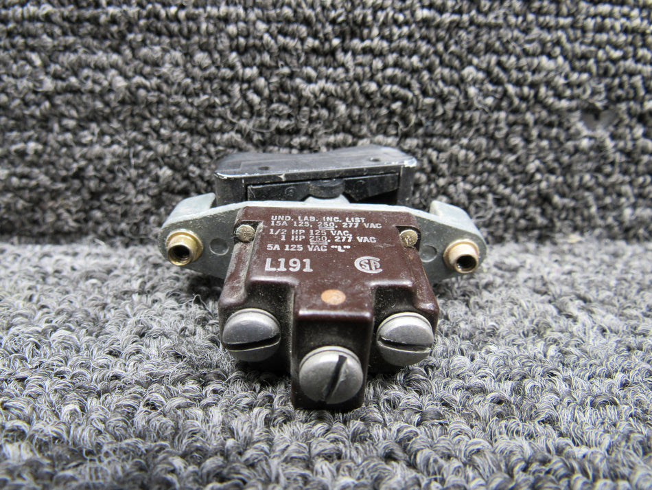 1TP1-3 Und Lab Inc HI Aft, Evap Lo Rocker Switch