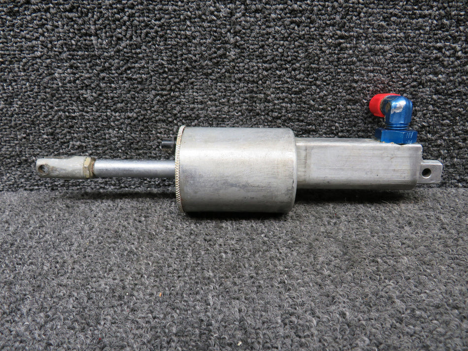 0541138-16 Cessna 172G Master Brake Cylinder Assy