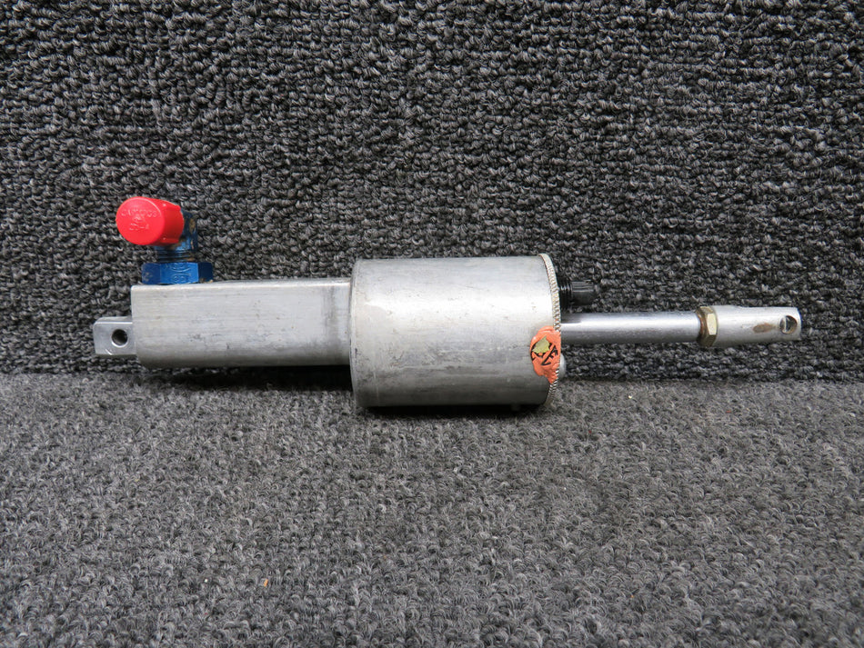 0541138-16 Cessna 172G Master Brake Cylinder Assy