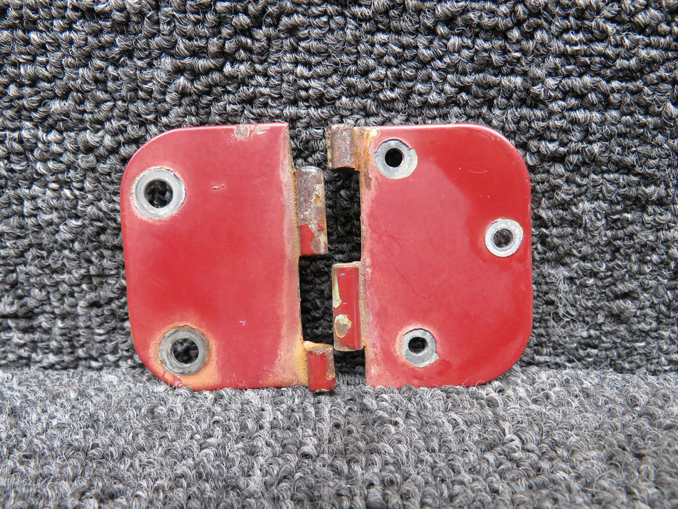 0511280-3 Cessna 172G Lower Cabin Door Hinge Assembly LH