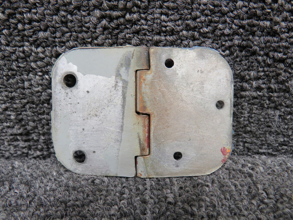 0511280-4 Cessna 172G Lower Cabin Door Hinge Assembly RH