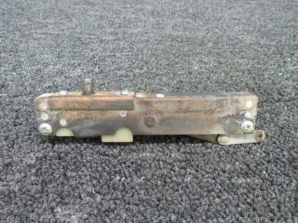 1717075-6 Cessna 177RG Actuator Vent Window RH