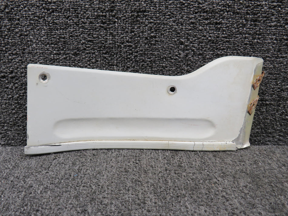 0520008-1 Cessna 172G Rear Wing Fairing Lower RH