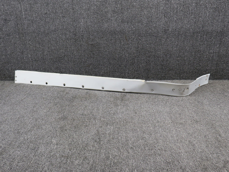 0520005-10 Cessna 172G Forward Wing Fairing LH