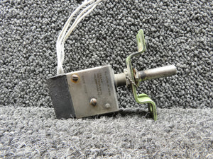 R-21681 Klixon Temperature Switch Assembly w Mounting Bracket