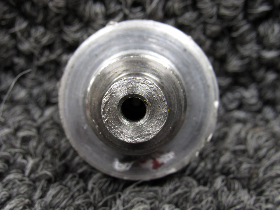 AN812-1 Dill Air Valve with Cap