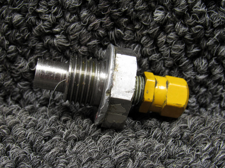AN812-1 Dill Air Valve with Cap