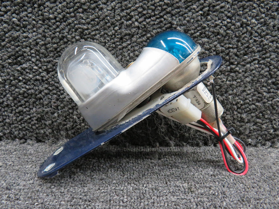 01-0770054-05 Whelen A650-PG-D-28V Navigation Strobe Light Assembly RH (V: 28)