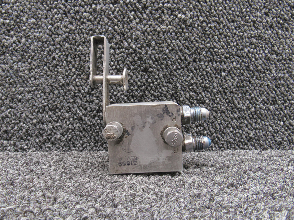 492-098 (Use: 31860-00) Piper PA23-250 Anti-Retraction Valve