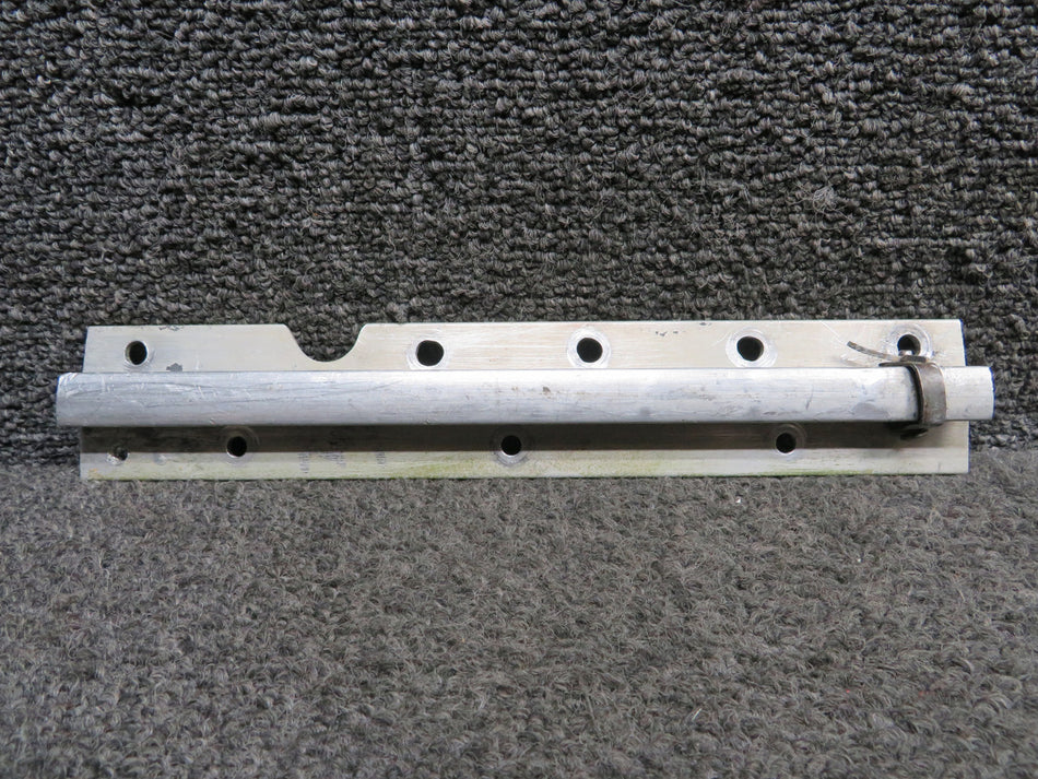 1200487-4 Cessna 210H Seat Rail RH Center Outboard