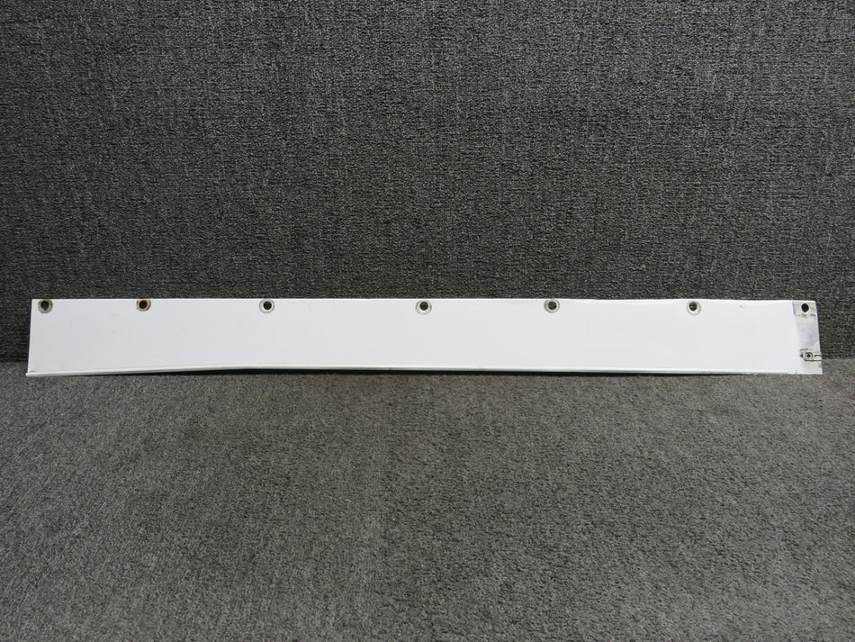 1221105-8 Cessna 210H Center Lower Fillet Assembly RH