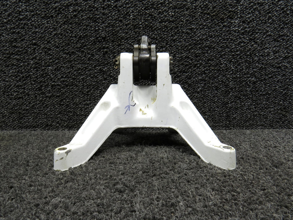 2543004-1 Cessna T303 Nose Gear Actuator Fitting Assembly