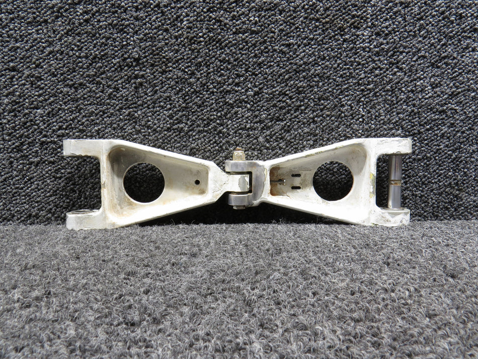 450532-001, 450532-501 Piper Aerostar 601P Nose Gear Scissor Torque Link Set
