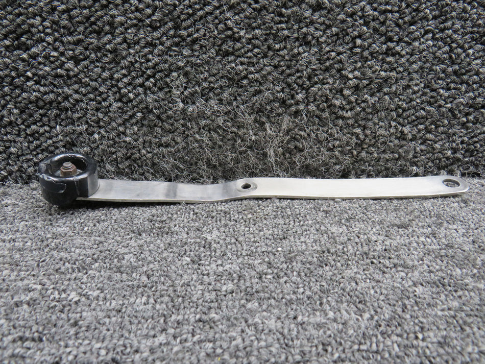 105-940000-52, 105-940013-1 Beechcraft 76 Cowl Flap Lever RH