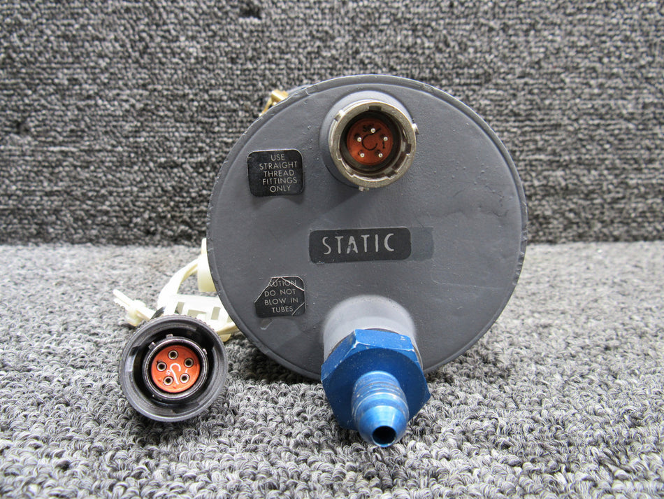 10450-11110 (Alt: C661072-0101) Aerosonic Corp Altimeter