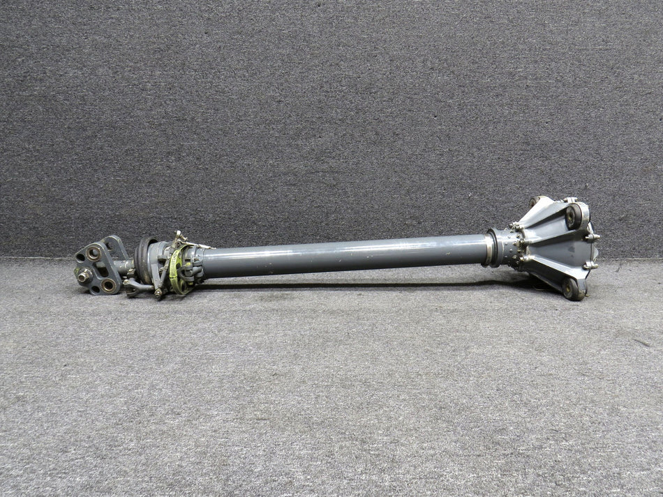 A154-1, A006-1 Robinson R22 Main Rotor Gearbox and Mast w Hub
