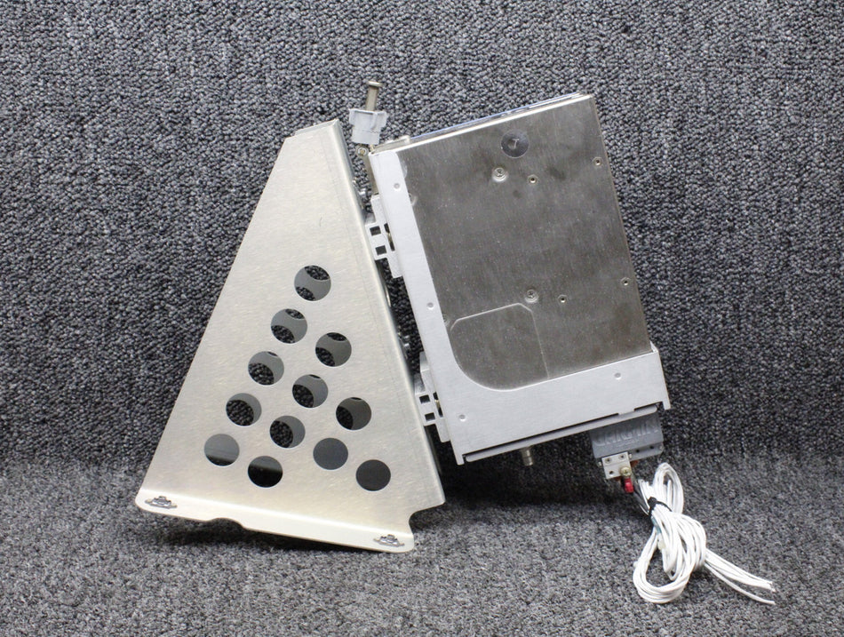 011-02268-00 Garmin GSR-56 Global Satellite Datalink w Mount Bracket (14, 28V)
