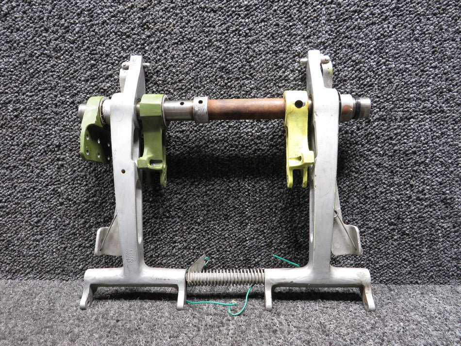 35-524018, 50-524326-4 Beechcraft 58 Pilot Rudder Pedal Bar Assembly