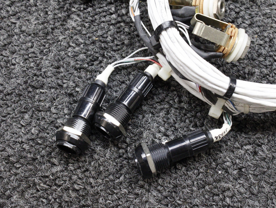 51208-002, 50297-001, 50298-001 Cirrus SR22T Headset Jack Set of 13