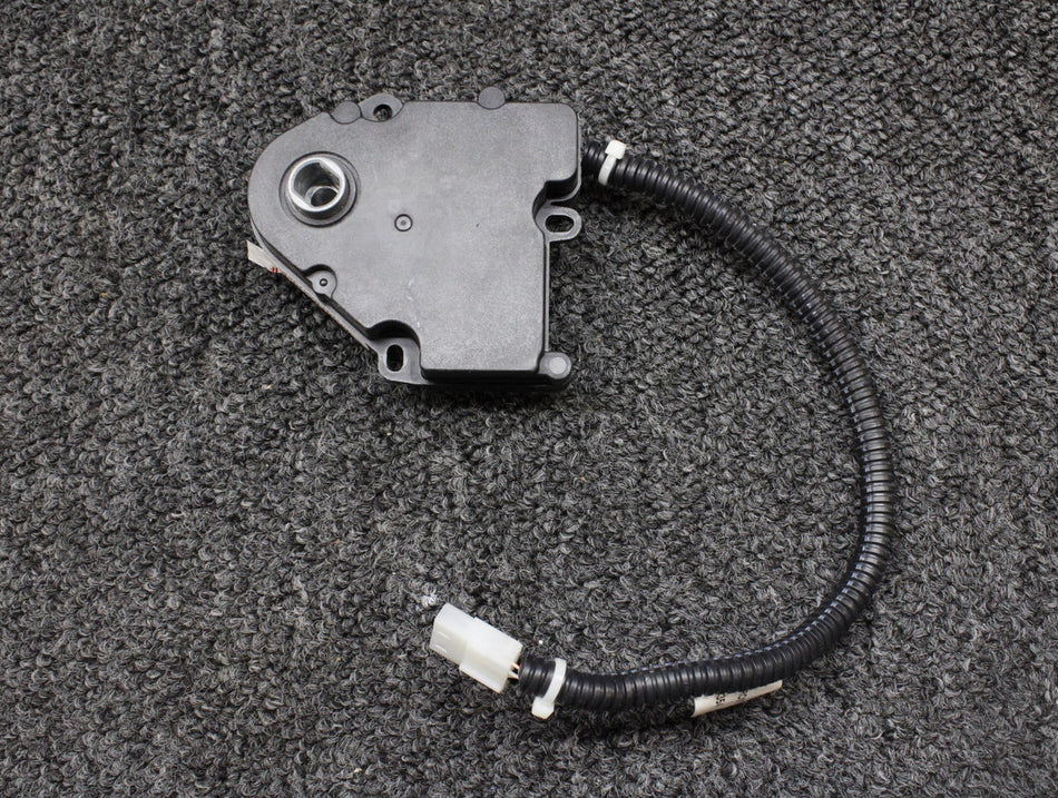 010E3021-1 Precise Flight Actuator with EMI Filter