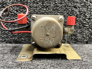 A14D11 Janitrol Fuel Regulator & Shutoff Valve w Bracket (24V)