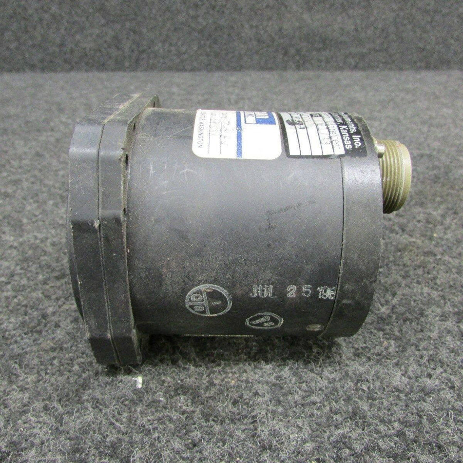 2001-006 (Alt: 700-1040-1) B and D Tri-Engine Gauge Indicator