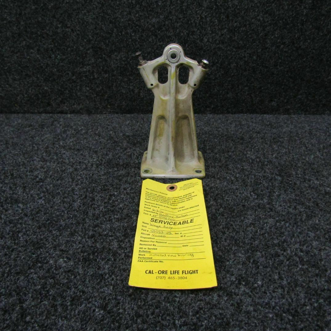 45253-003 Piper PA-31T Hinge Assembly Elevator Center (W/ YELLOW TAG) (C20) BAS Part Sales | Airplane Parts