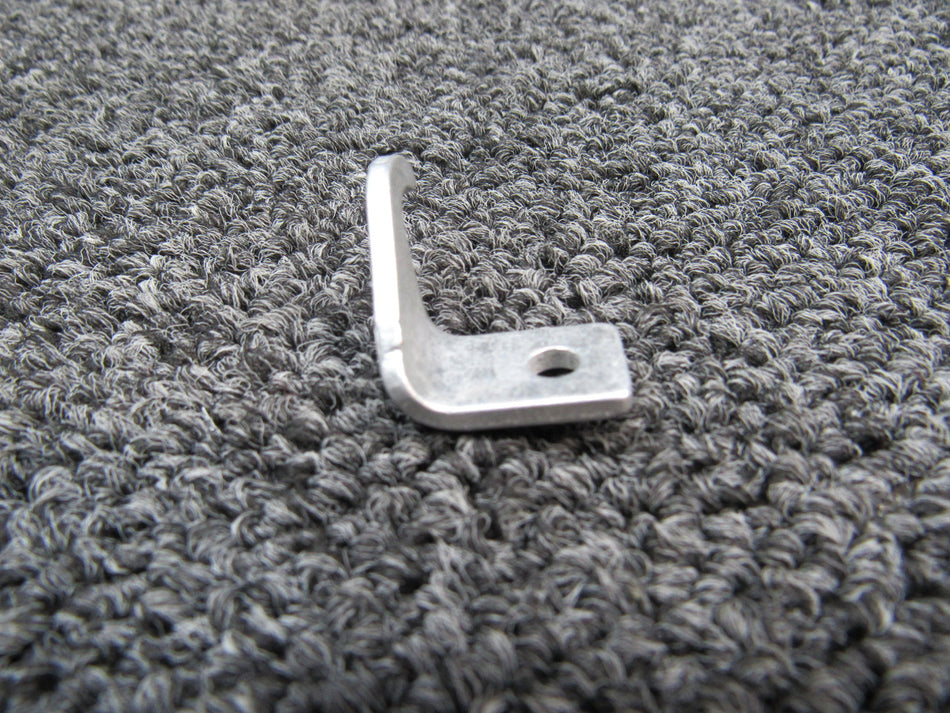 0750614-2 Cessna Retainer (New Old Stock)