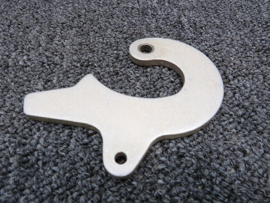 1512357-1 Cessna Hinge (NEW OLD STOCK) (Y17)