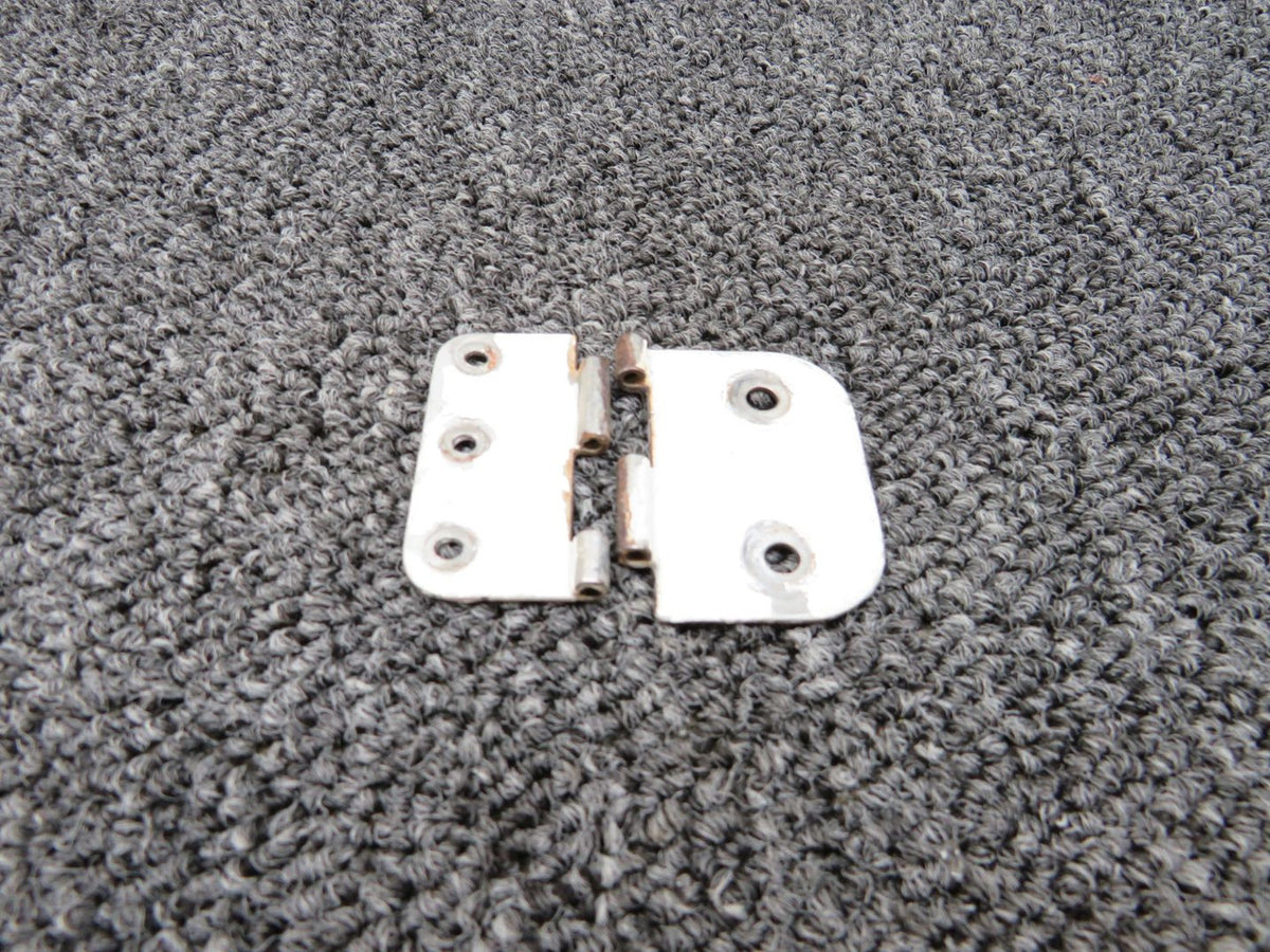 0411579-9 Cessna 150 Cabin Door Middle Hinge (White) BAS Part Sales | Airplane Parts