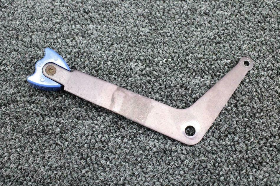 95139-000 / 571-043 Piper PA34-200 Lever Propeller Control LH / RH W/ Knob