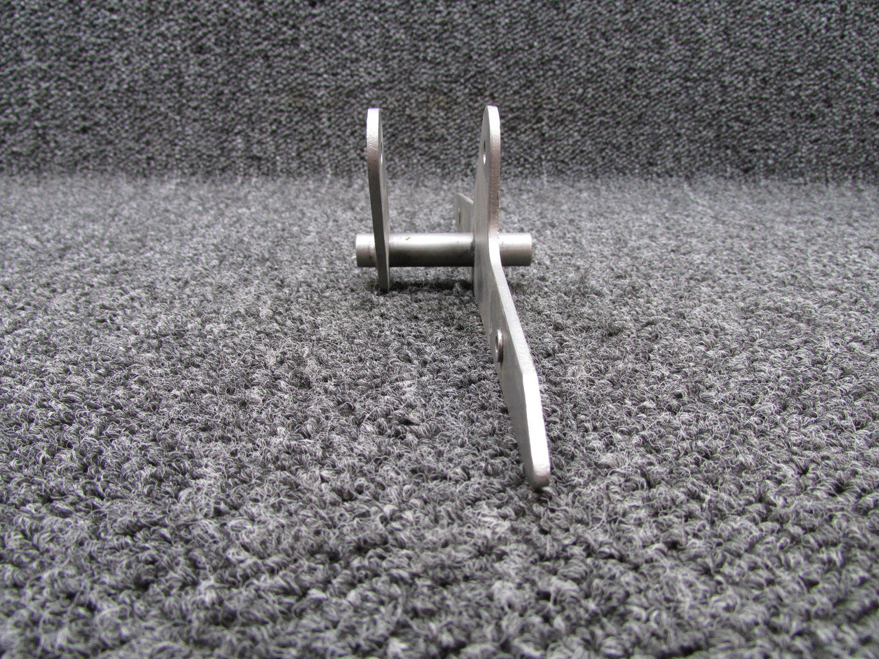 62771-001 Piper PA32-260 Bellcrank Assembly Aileron RH (Bead