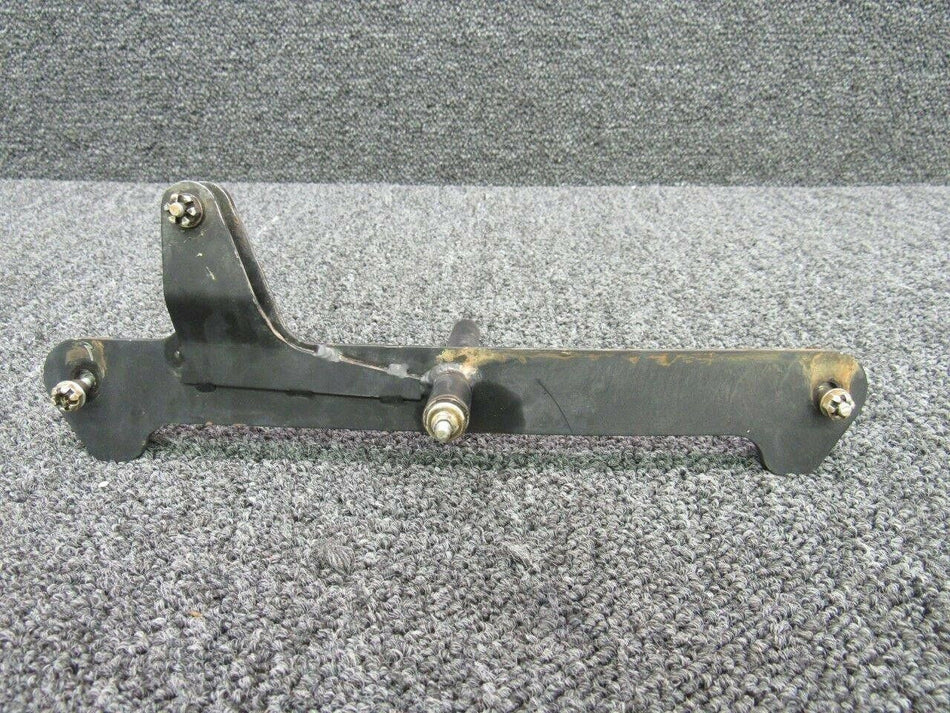 35614-009 Piper PA28-181 Aileron Bellcrank Assembly RH