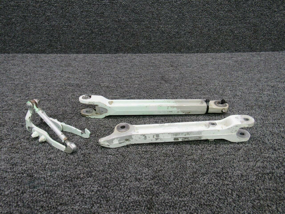 0841102-4 / 0841103-7 / 0841140-5 Cessna 320 Side Link Assy LH w/ Hook & Rod BAS Part Sales | Airplane Parts