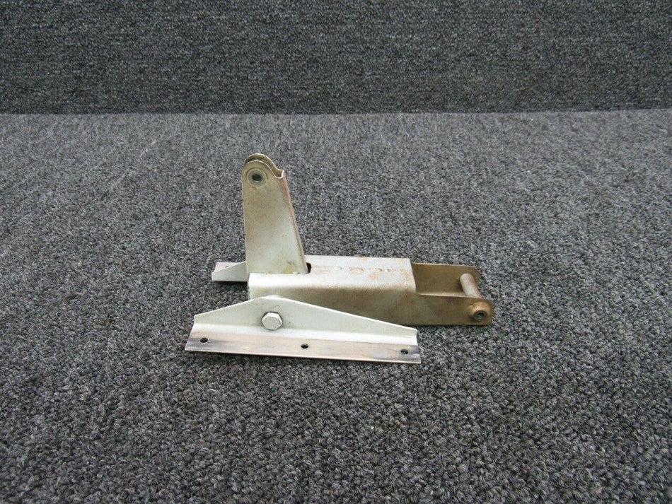 1260059-1 Cessna P206 Flap Outboard Bellcrank Assembly LH or RH