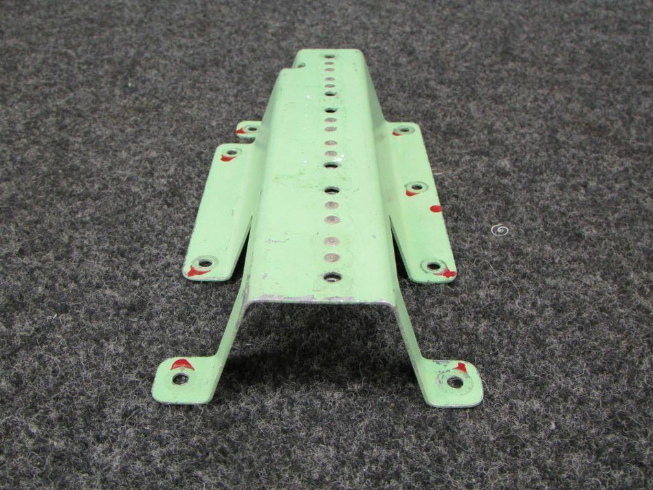 83944-002 Piper PA46-350P Bracket Assembly (SA)