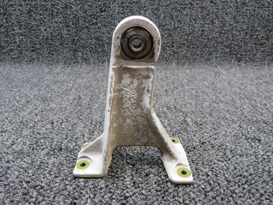 5021002-12 Cessna 310N Bracket Hinge Aileron RH
