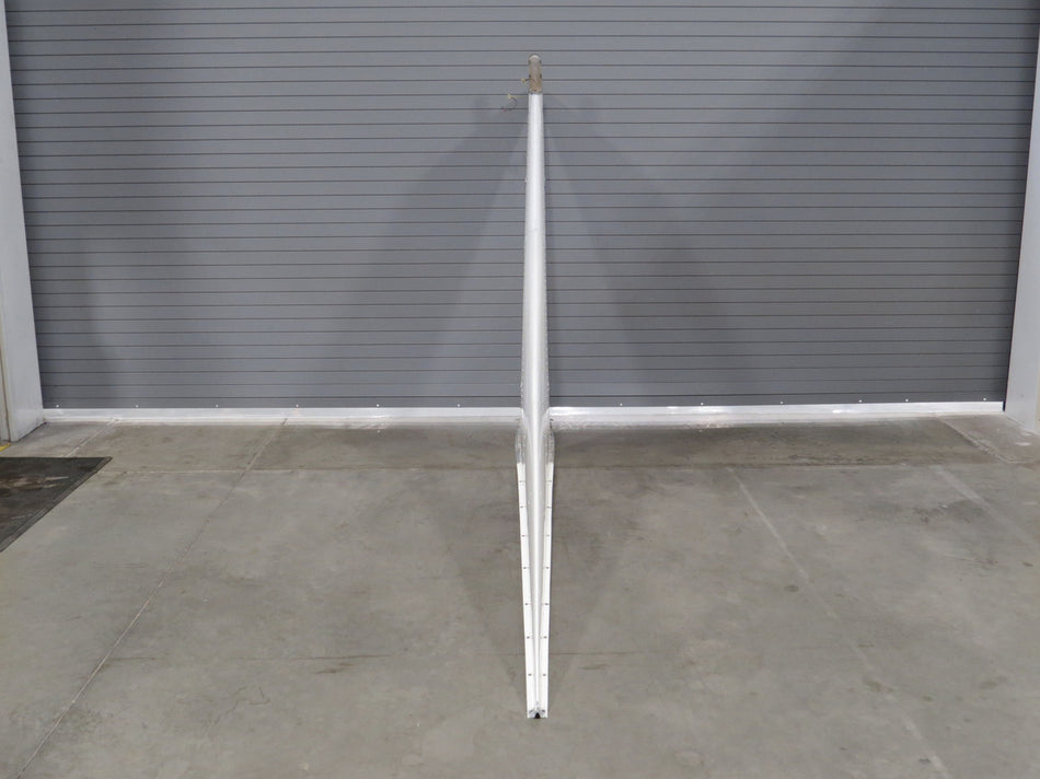 1231057-16 (Use: 1231057-18) Cessna P210N Dorsal Fin Assy