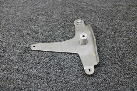 Cessna 0320106-1 Cessna 195 Aileron Bellcrank RH