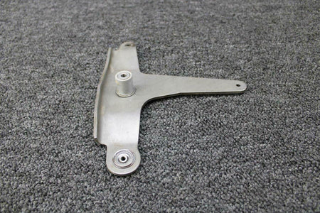 Cessna 0320106-1 Cessna 195 Aileron Bellcrank RH