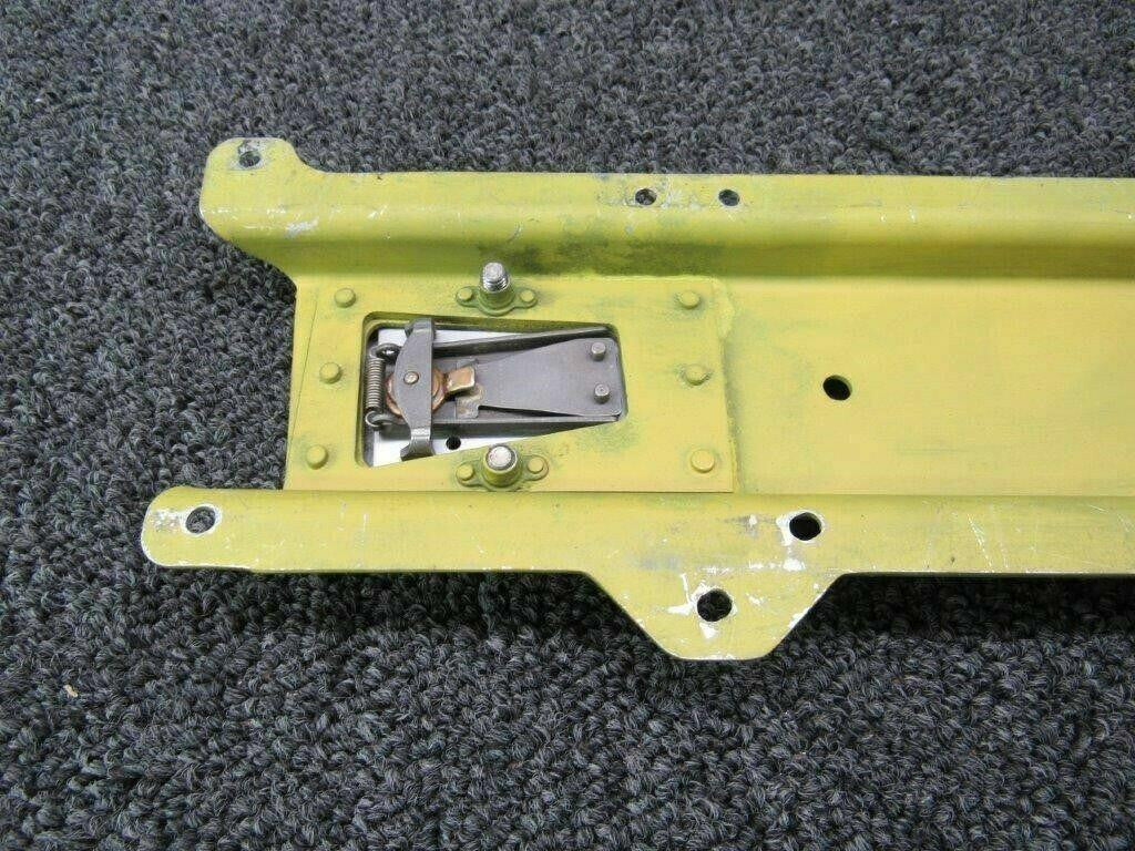 Cessna 0812877-3 Cessna T310R LH Inboard Support Aft Seat