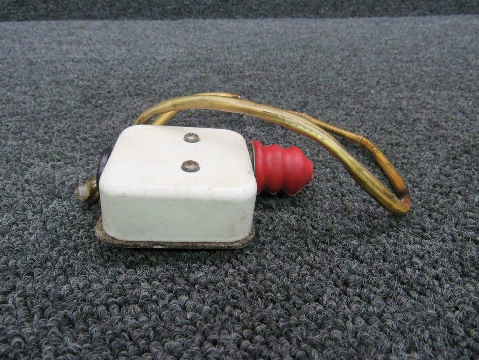 002-361013-608 Beech 58 Landing Gear Safety Switch Assy RH (Volts: 28)